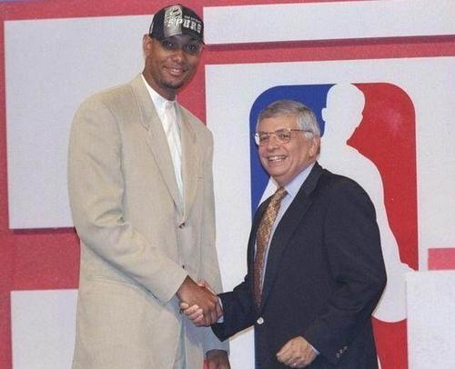 夹边界的动 夹边界的动